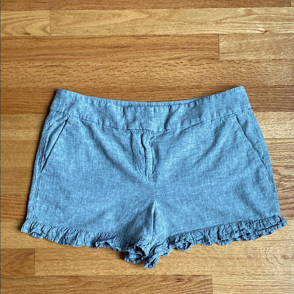 Loft Ann Taylor Green Shorts with Ruffles size 6